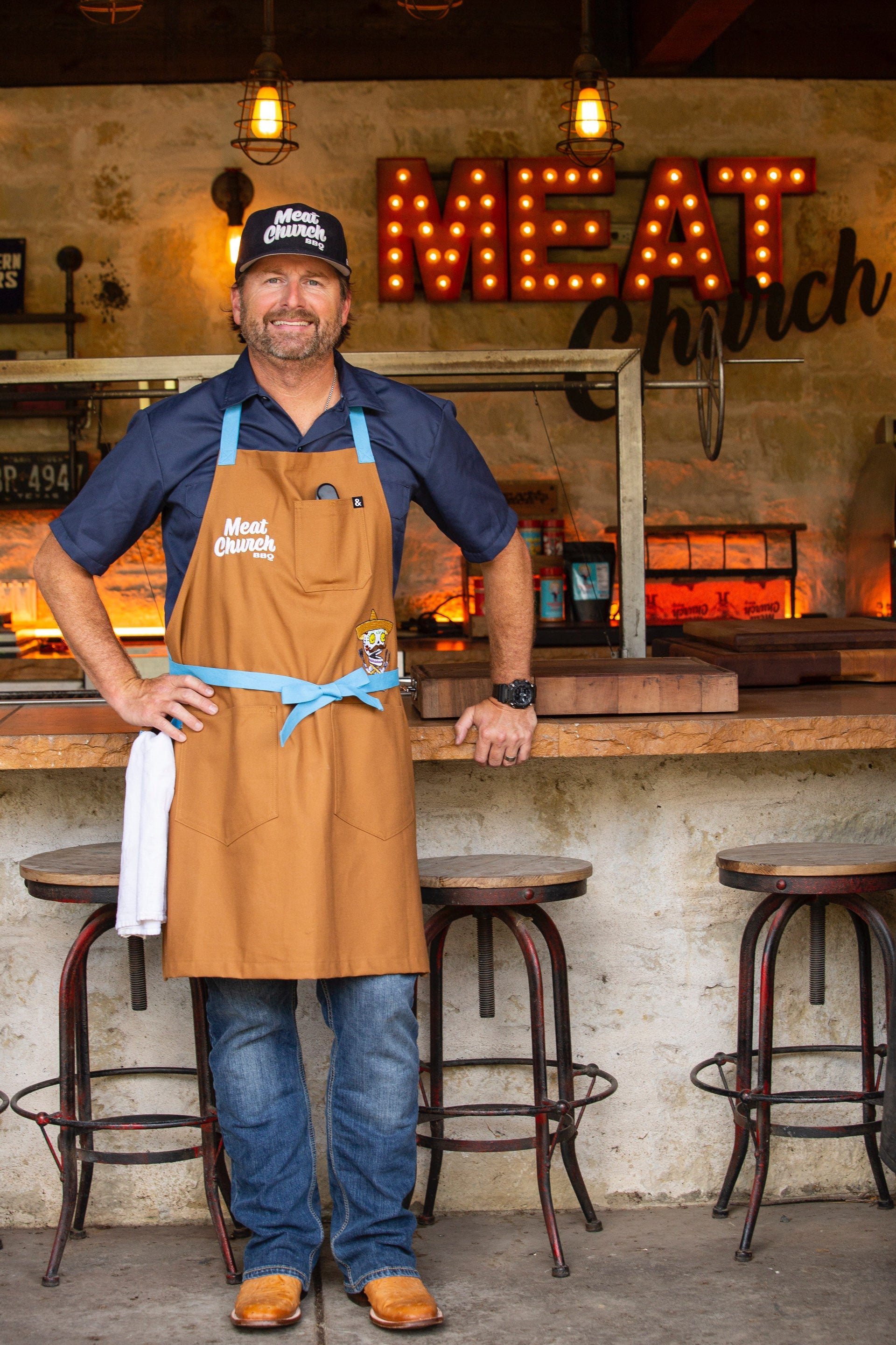 hedley-and-bennett-meat-church-apron-duck-tan-j7 image_912805a7-8b3f-48b2-8698-64cb1afdc18a.jpg